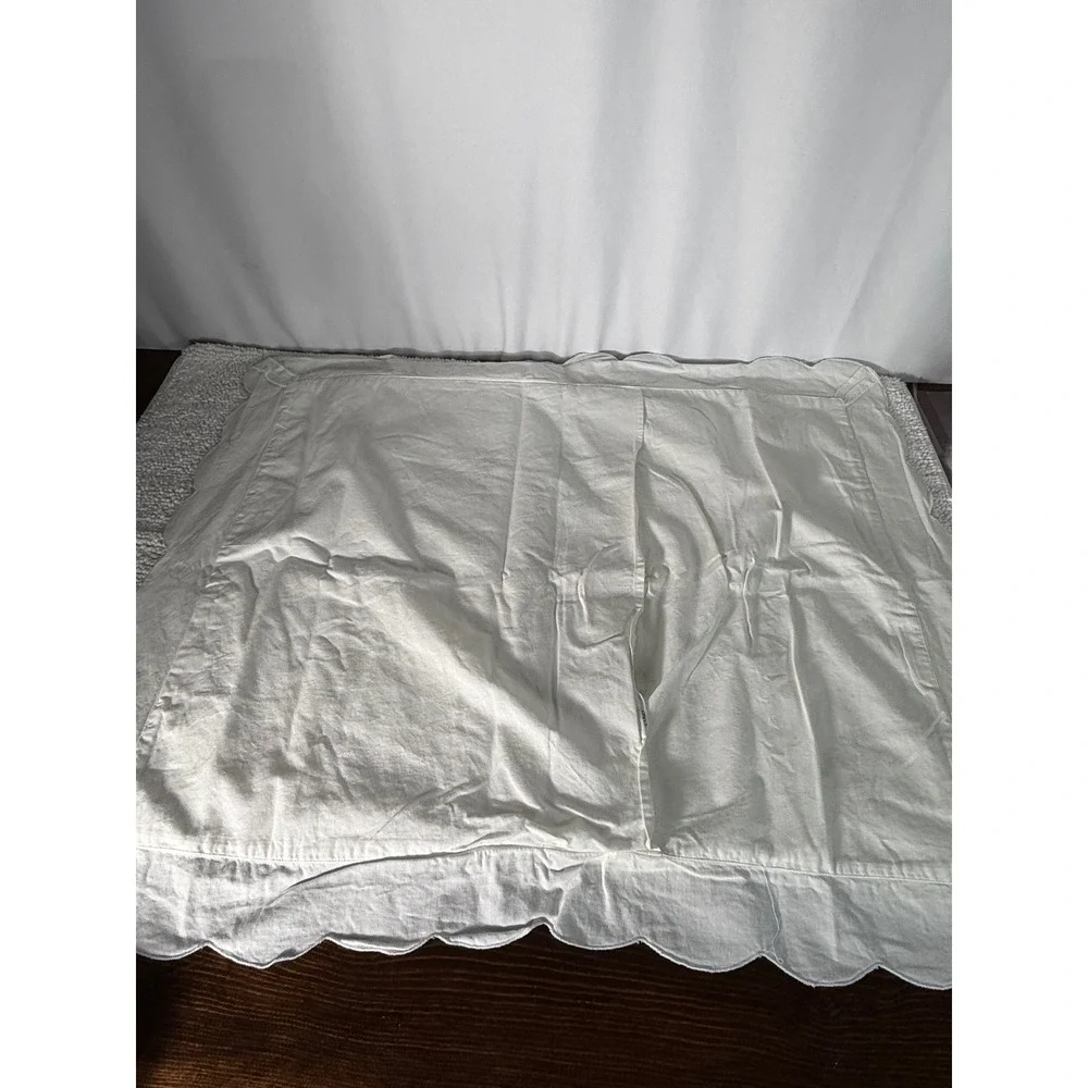 Vintage Embroidered Pillowcase Floral‎ Blue Scallop Edge Cottagecore Shabby Chic